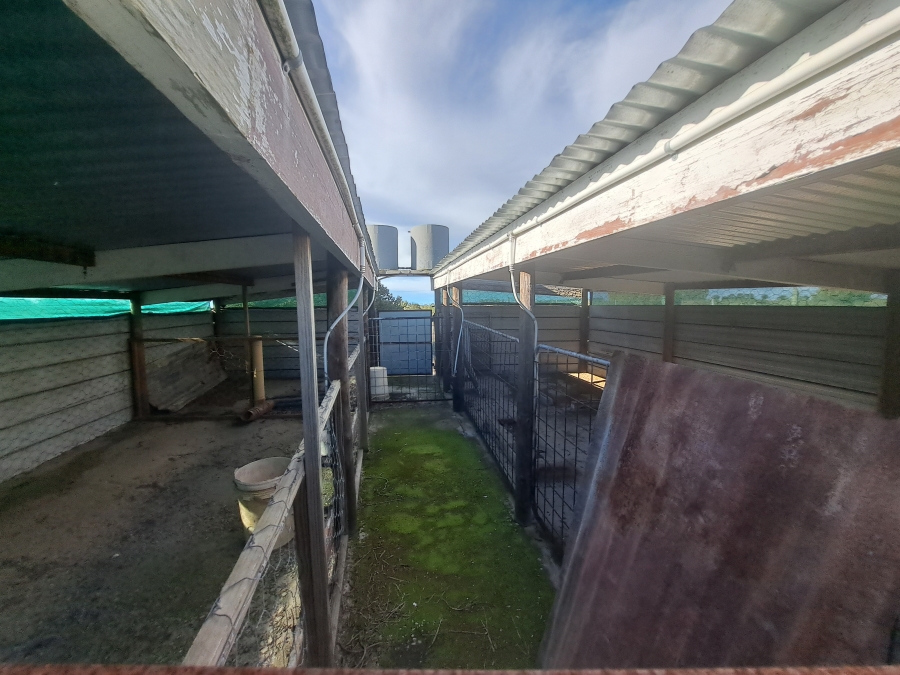 1 Bedroom Property for Sale in Hartebeesfontein Western Cape